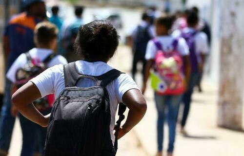 Fundeb: estados e municípios partilham R$ 3,1 bilhões referentes à segunda parcela