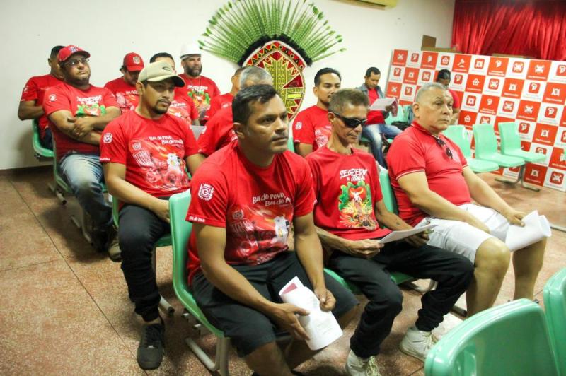 Garantido reforça segurança do trabalho nos galpões para Temporada 2025