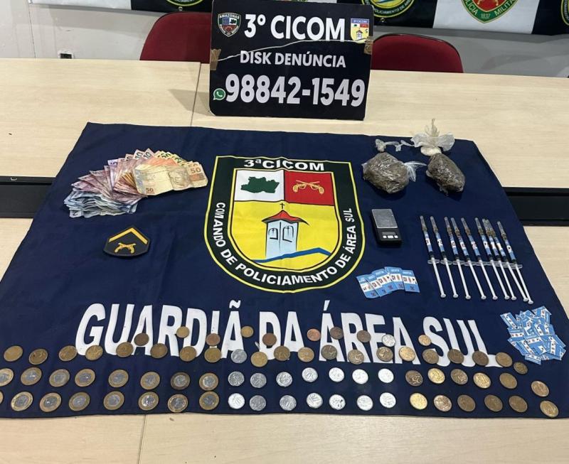 Homem é preso com porções de drogas e nove seringas de ‘maconha líquida’