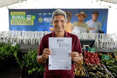 Governo do Amazonas amplia investimentos no setor primário com entrega de insumos e equipamento agrícolas
