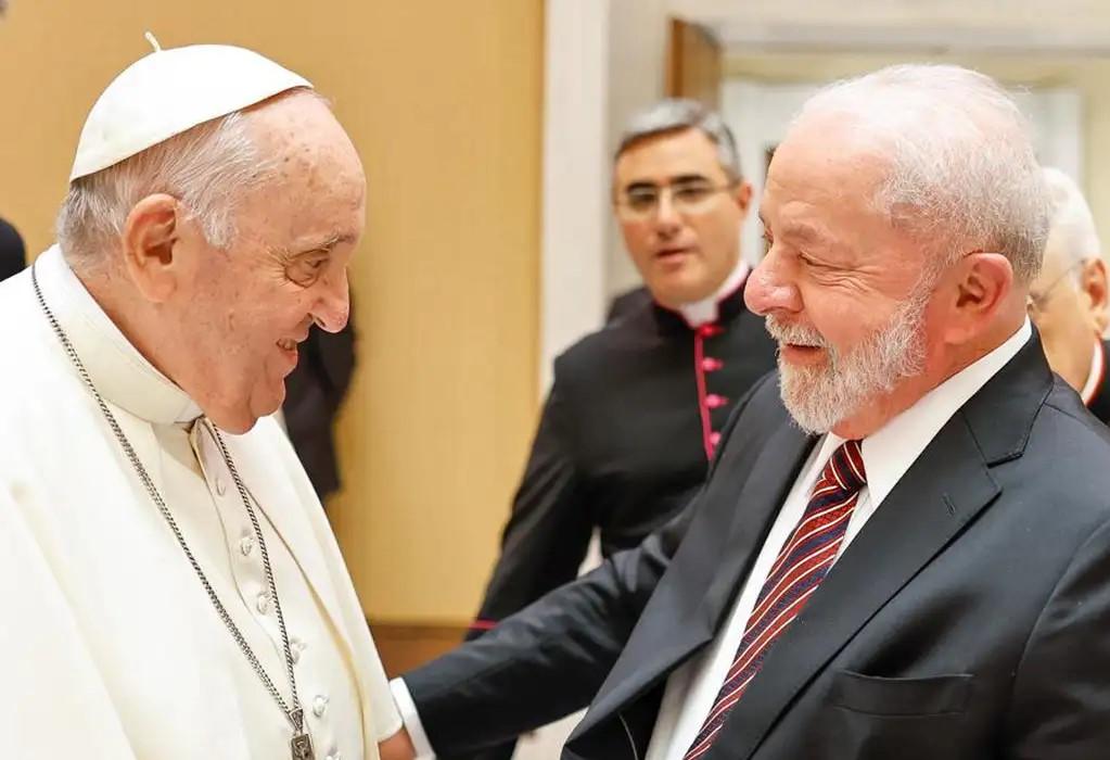 Lula decreta luto oficial de sete dias pela morte do Papa Francisco