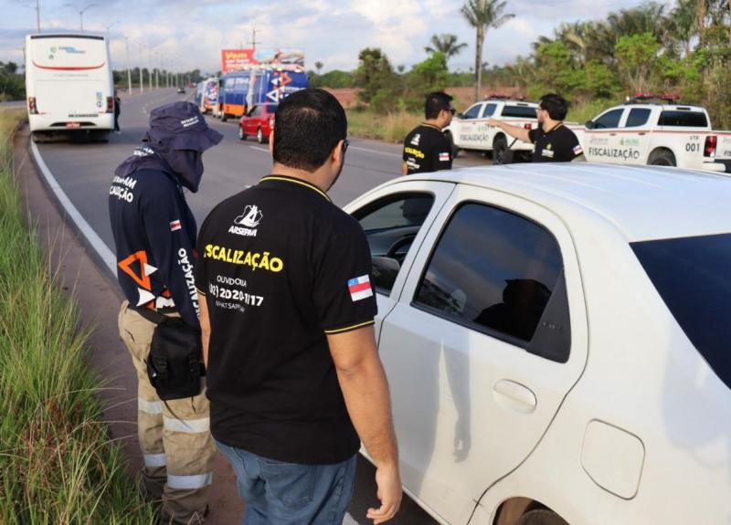 Arsepam autua 23 veículos durante fiscalização na rodovia AM-070