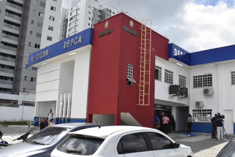PC-AM resulta em prisão de enfermeiro por importunação sexual contra adolescente