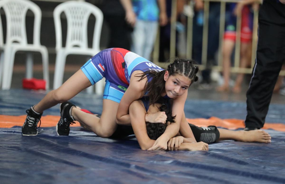 Wrestling estreia nos JEAs com alunos da rede estadual