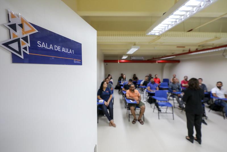 Escola Pública de Trânsito disponibiliza 360 vagas para cursos gratuitos em agosto