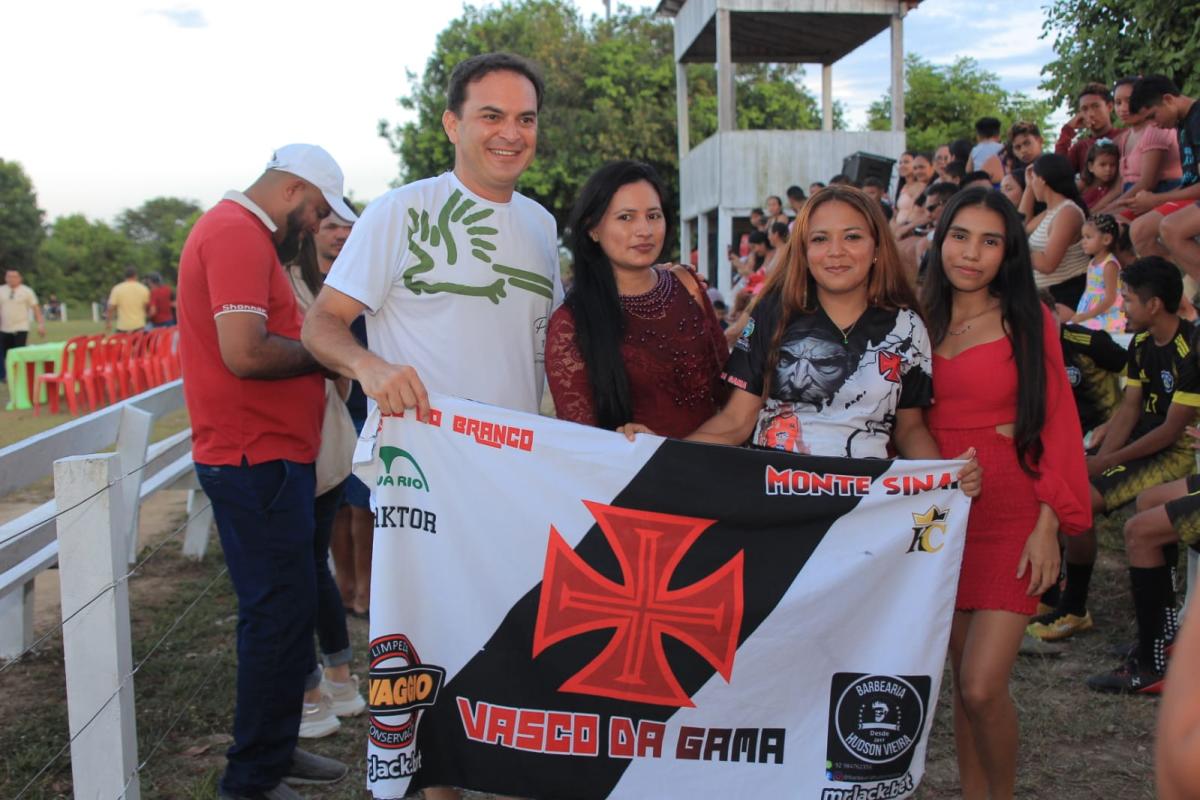 Prefeitura de Parintins inicia Campeonato Caburiense de Futebol