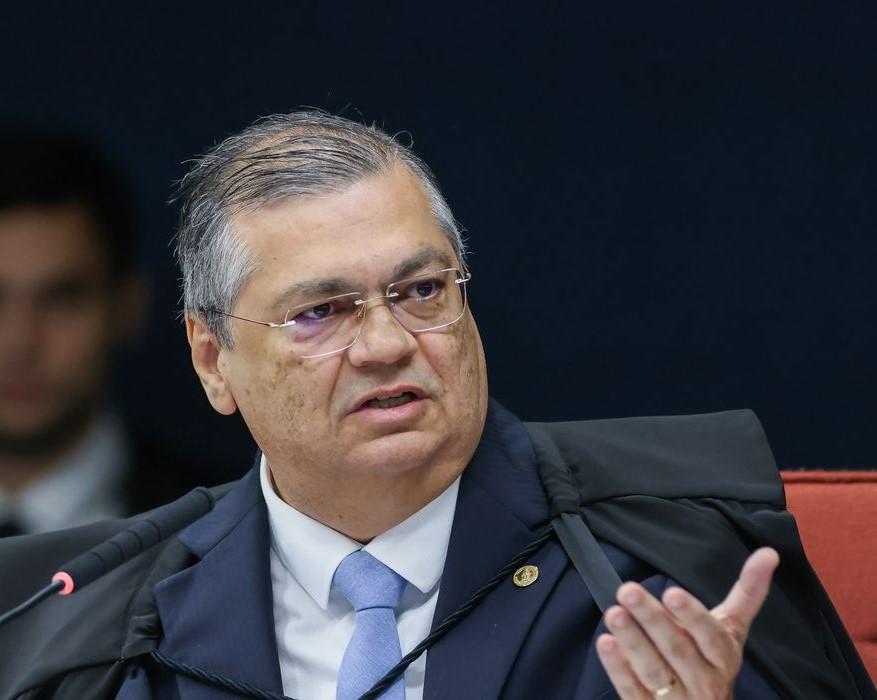 Dino manda PF investigar emendas parlamentares que somam R$ 694 mi