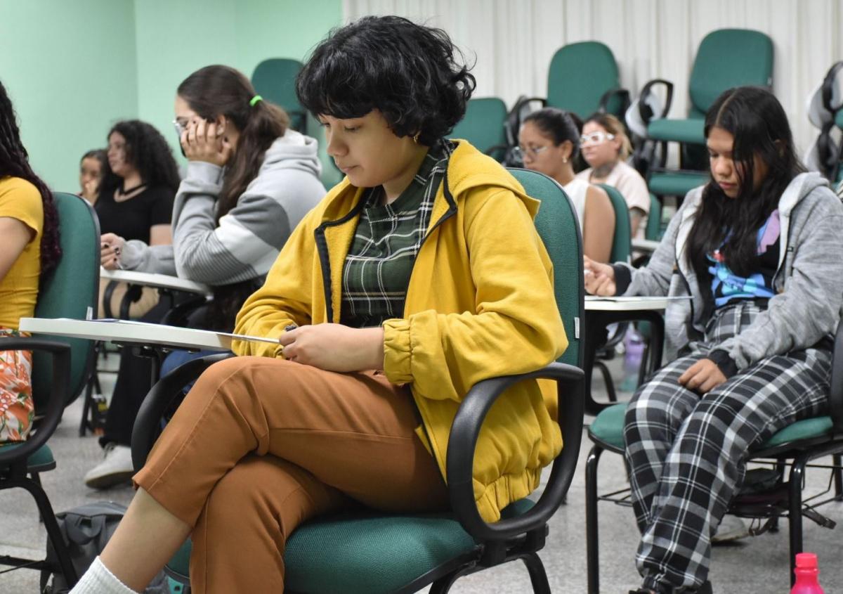Inscrições para o Vestibular e SIS da UEA encerram na quinta-feira