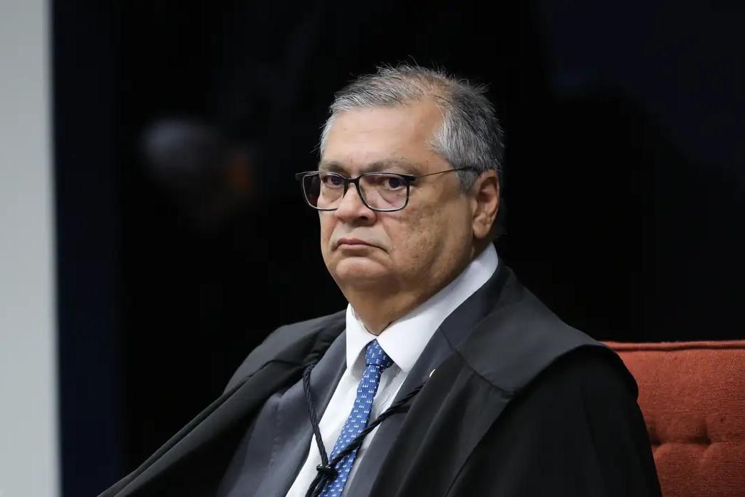 PF indicia mulher que tentou agredir Flávio Dino durante voo