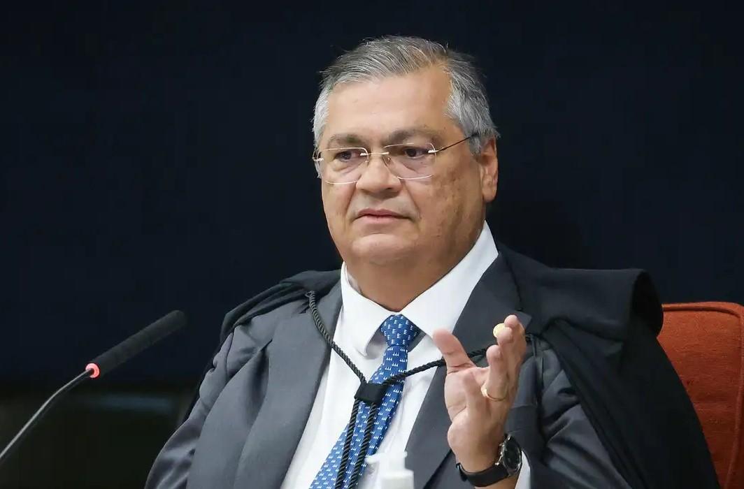 Dino vota pela condenação de Bolsonaro e mais sete; placar está 2 a 0