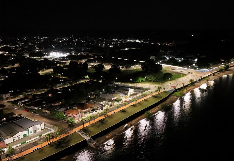 Em Maués, Governo do Amazonas implanta mais de 2,9 mil pontos de iluminação de LED