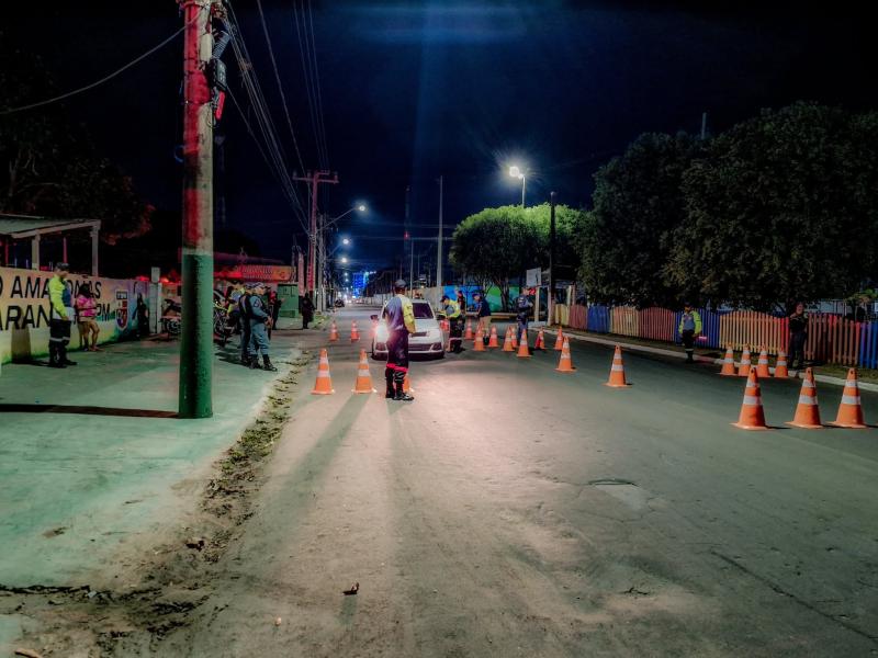 Ação integrada Parintins Mais Segura aborda 76 veículos e registra casos de alcoolemia