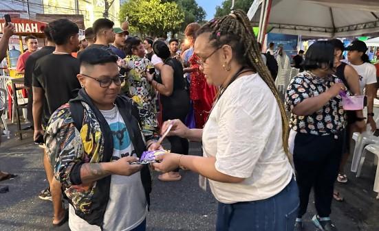 Parada LGBT+: FVS-RCP reforça prevenção à saúde