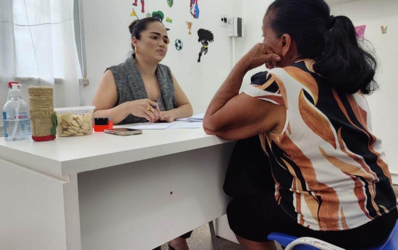 Campanha Outubro Rosa busca cuidado com a saúde da mulher em Parintins