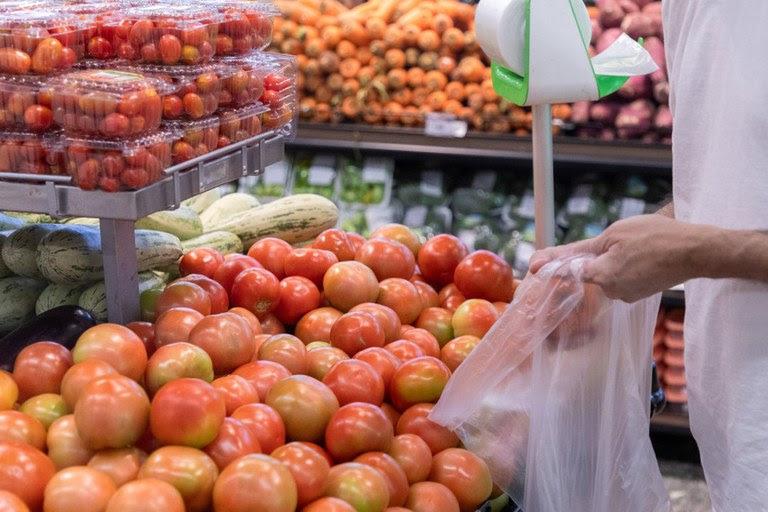 Manaus está entre as 22 capitais do país que tiveram redução na cesta básica em setembro
