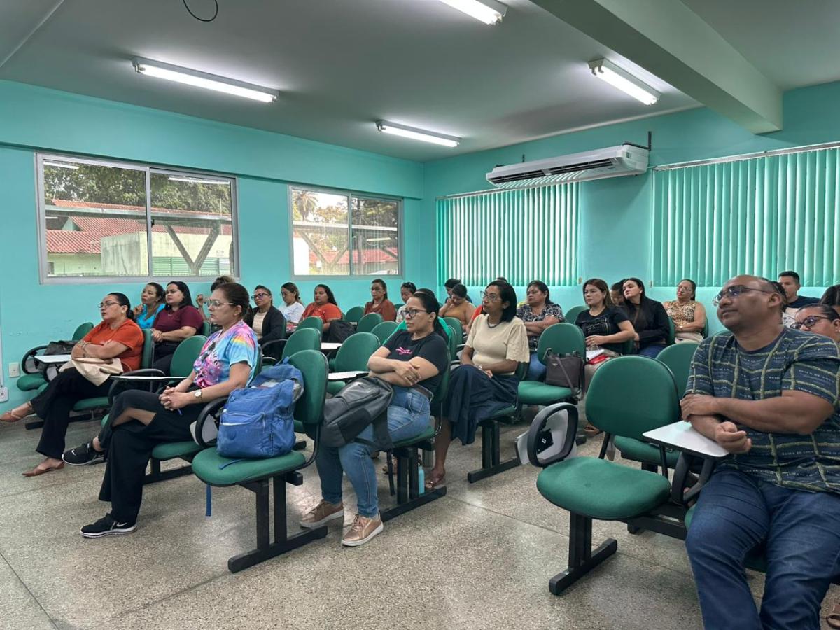 Prefeitura e UFAM iniciam curso de formação em Educação Inclusiva