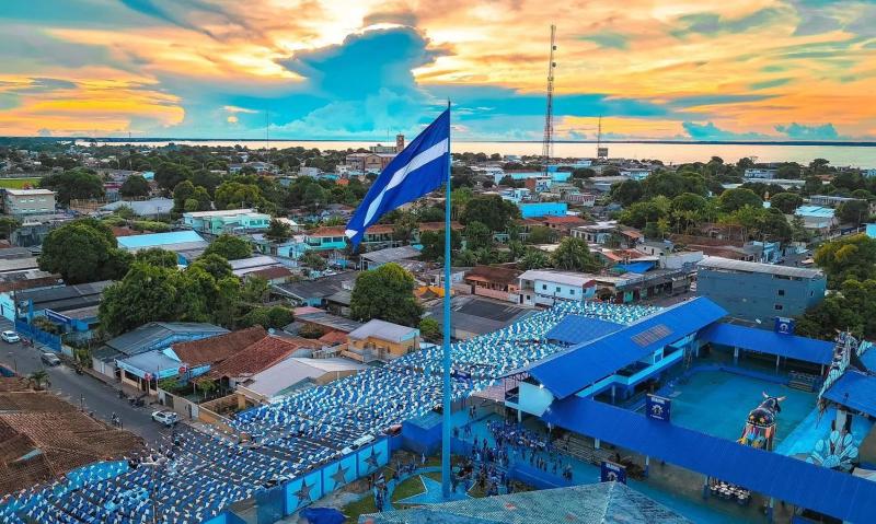 Hasteamento do pavilhão e ensaio técnico abrem programação dos 112 anos do Boi Caprichoso nesta quinta-feira