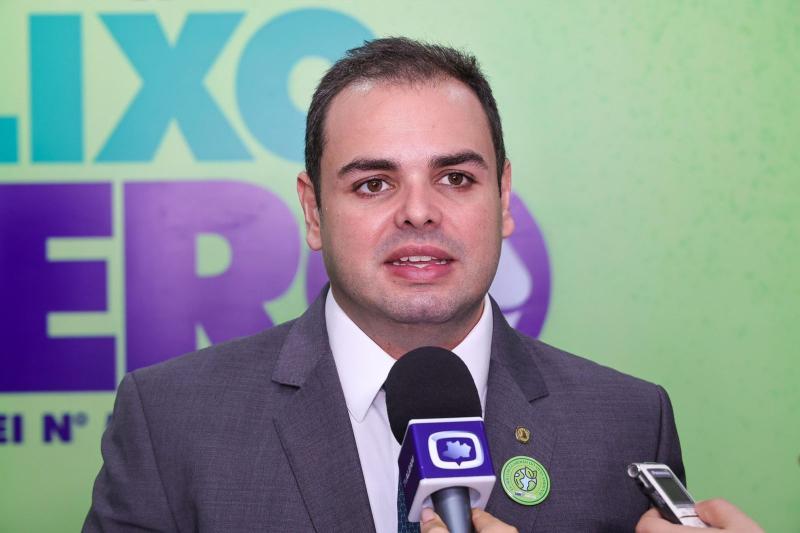 Roberto Cidade fortalece políticas de sustentabilidade na Aleam com o ‘Programa Lixo Zero’