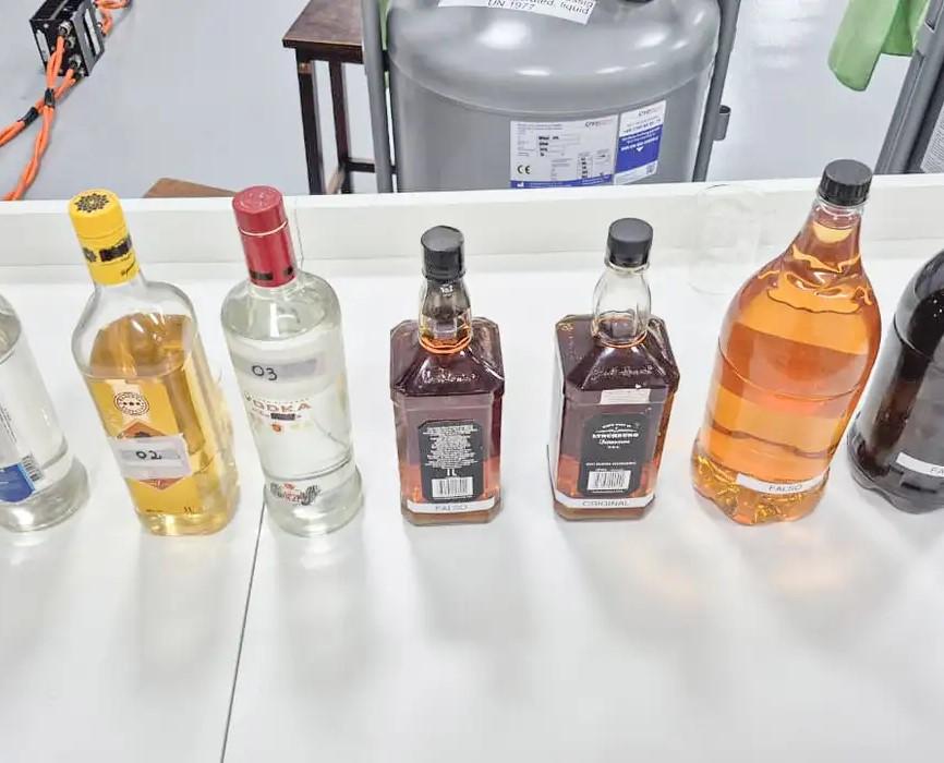 País tem 46 casos confirmados de intoxicação por metanol