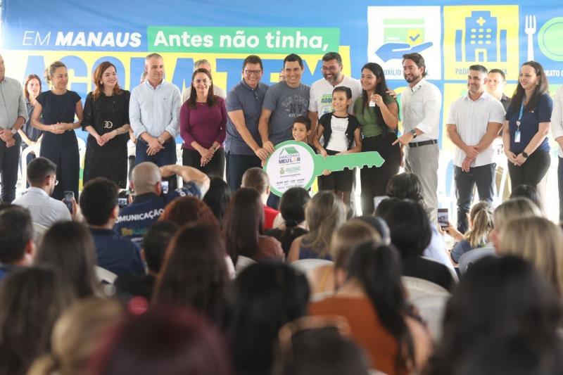 Governador Wilson Lima entrega apartamentos para 48 famílias beneficiadas pelo Subsídio Entrada do Meu Lar