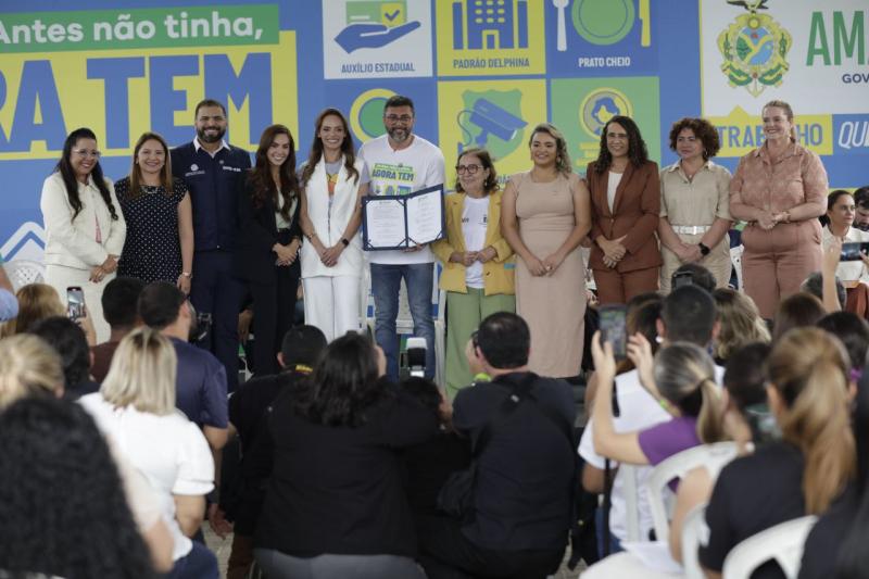 Governo do Amazonas beneficia mais de 18 mil famílias com kits bebê e cestas de alimentos entregues pela Sejusc Governo do Amazonas beneficia mais de 18 mil famílias com kits bebê e cestas de alimentos entregues pela Sejusc