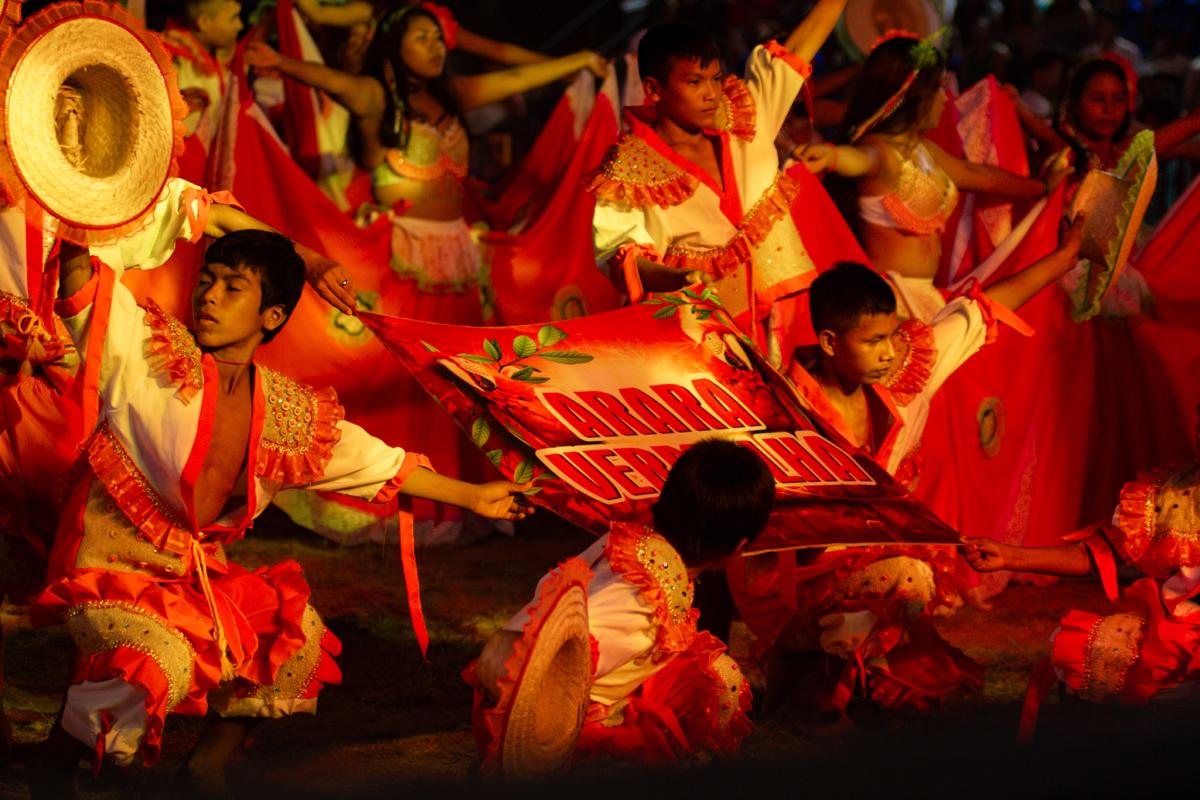Arara Vermelha vence Festival Folclórico da Vila Amazônia