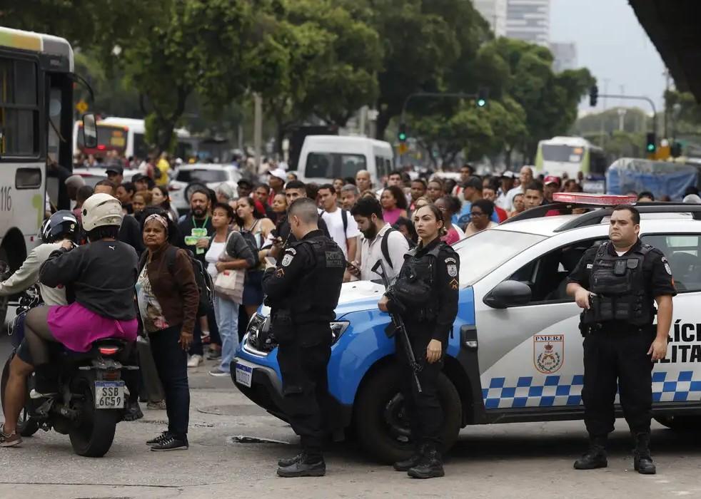 Operação no Rio é a maior em 15 anos e a mais letal no estado
