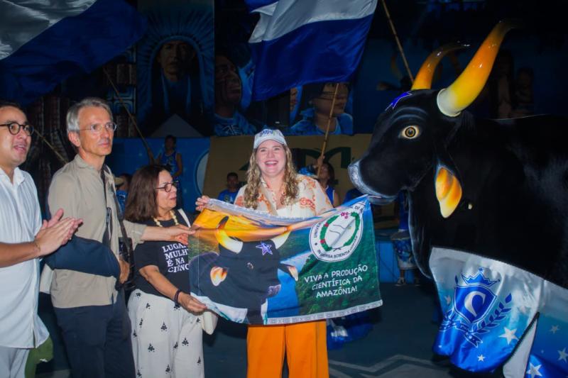 Caprichoso recebe Caravana 'Iaraçu' e compartilha saberes da Amazônia com representantes do Brasil e da França Caprichoso recebe Caravana 'Iaraçu' e compartilha saberes da Amazônia com representantes do Brasil e da França