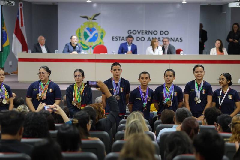 Wilson Lima lança três novos editais da Fapeam e amplia investimentos em Ciência, Tecnologia e Inovação Wilson Lima lança três novos editais da Fapeam e amplia investimentos em Ciência, Tecnologia e Inovação