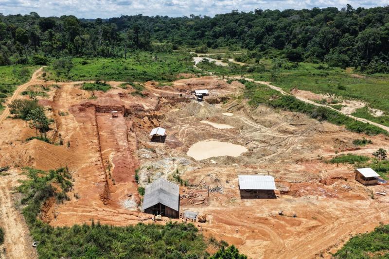 Ipaam identifica garimpo ilegal em Maués, interdita área e aplica multa superior a R$ 3,5 milhões Ipaam identifica garimpo ilegal em Maués, interdita área e aplica multa superior a R$ 3,5 milhões