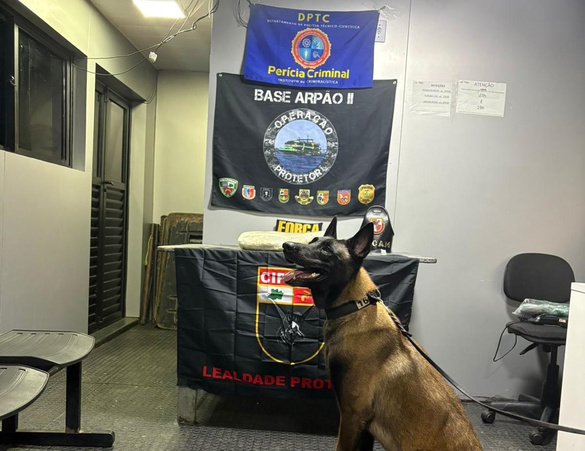 PMAM prende mulher com cocaína dentro de embarcação