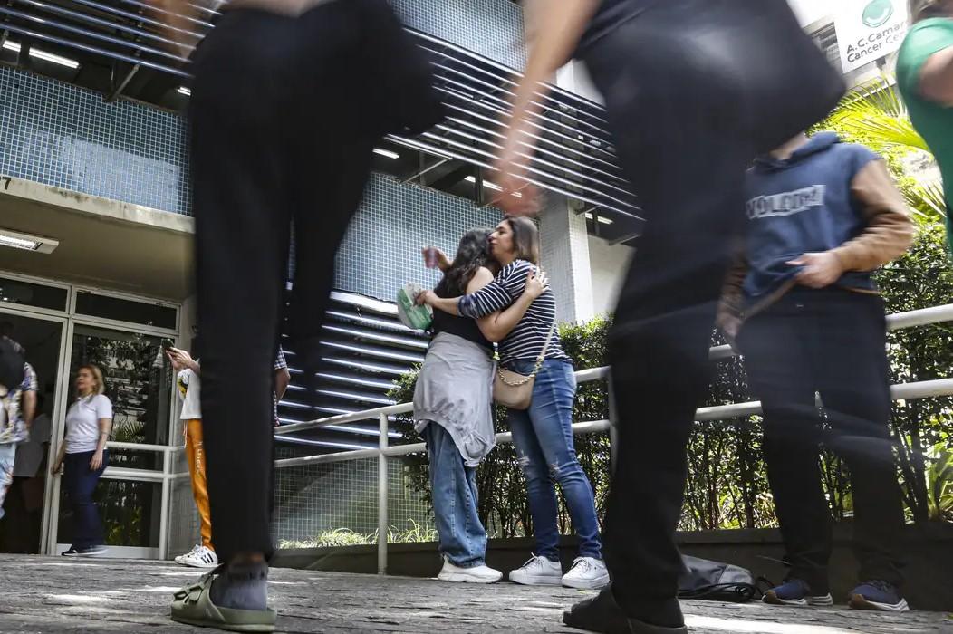 Enem 2025: saiba o que é permitido levar no primeiro dia de provas