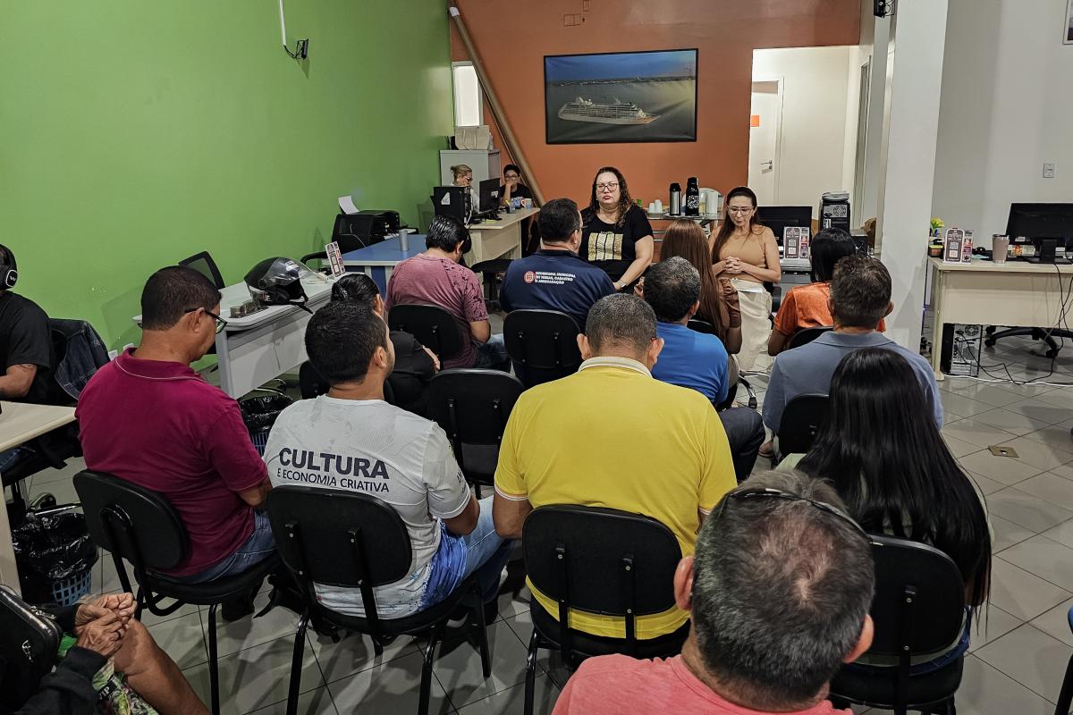 Temporada de cruzeiros fomenta emprego e renda de Parintins