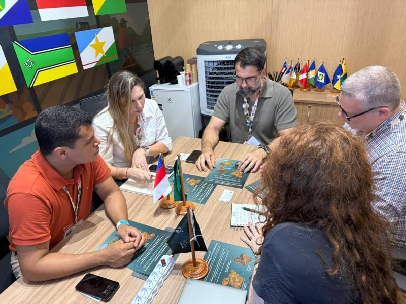 Amazonas avança em agenda de negociações bilaterais na COP30 para ampliar iniciativas ambientais