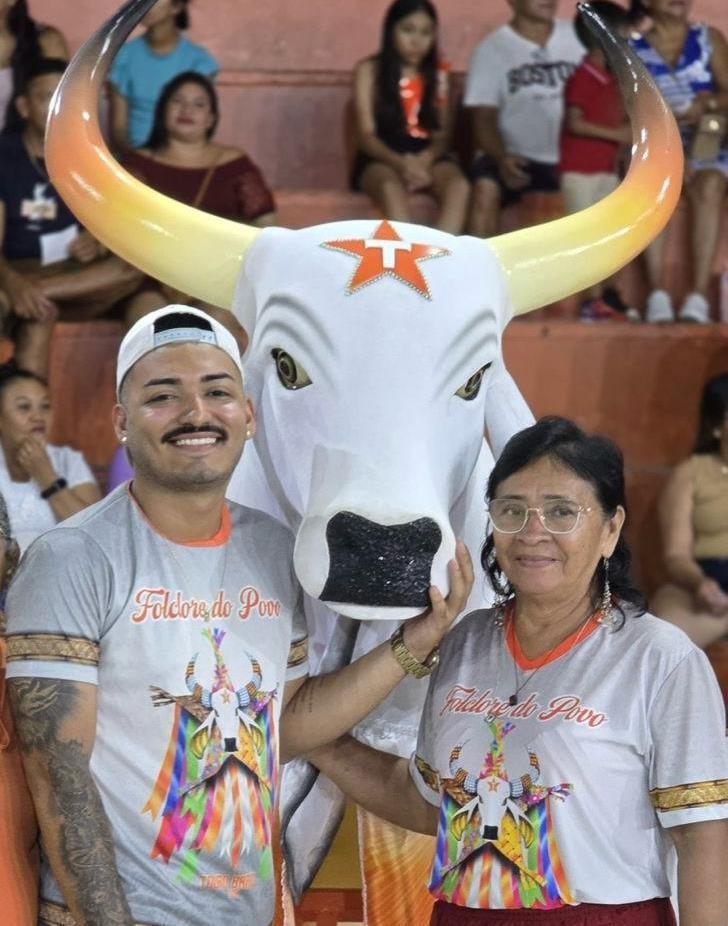 Vinicius Costa e Nazaré Prestes são aclamados presidente e vice-presidente do Touro Branco do Mocambo do Arari