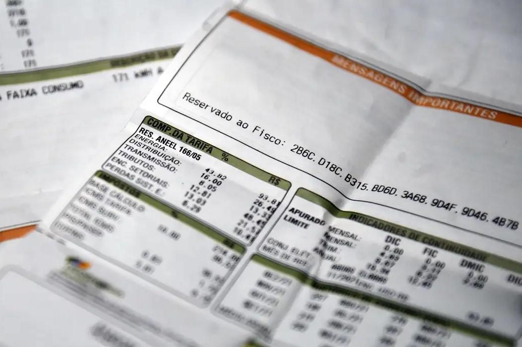 Aneel mantém bandeira vermelha 1 na conta de luz em novembro