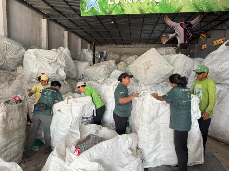 Projeto “Escola que Recicla” da Prefeitura de Parintins coleta dez toneladas de garrafas PET