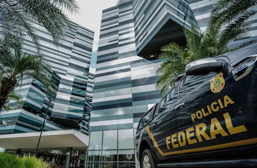 Anderson Torres e Ramagem são demitidos da PF após condenação