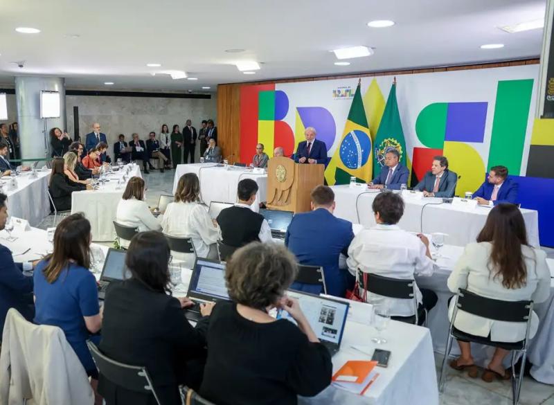 Lula afirma que vai vetar PL da Dosimetria