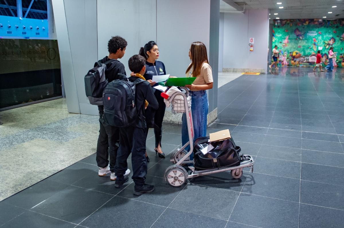 Sejusc acompanha adolescentes em retorno para cidade de origem