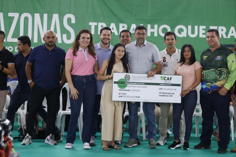 Wilson Lima fortalece setor primário de Tapauá com entrega de equipamentos e fomento à produção rural