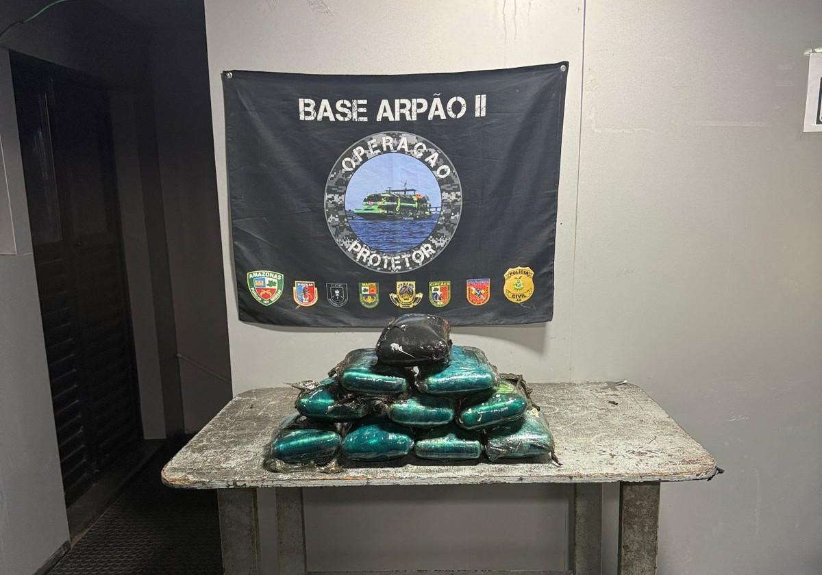 Base Arpão 2: PMAM encontra 15 kg de drogas dentro de compressor