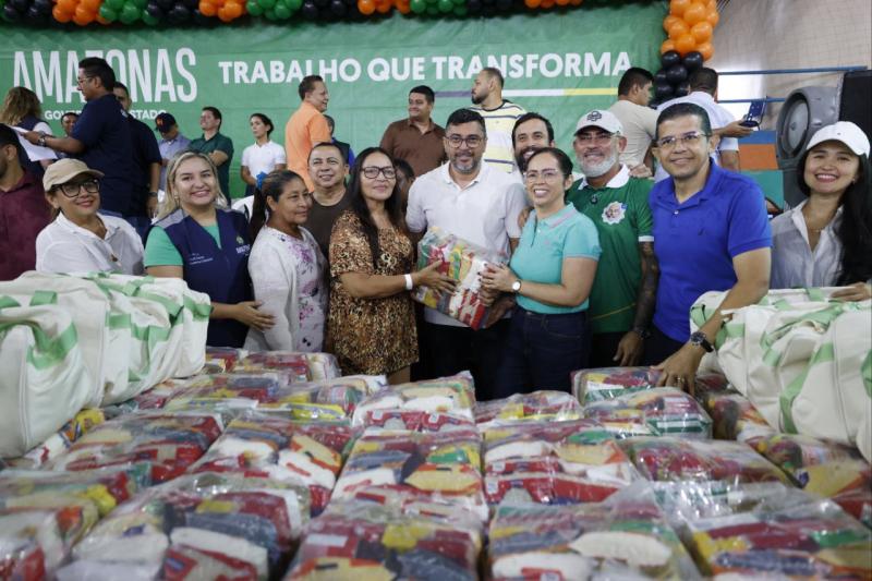 Em Rio Preto da Eva, Governo do Amazonas destina 9 toneladas de alimentos e 100 kits bebê