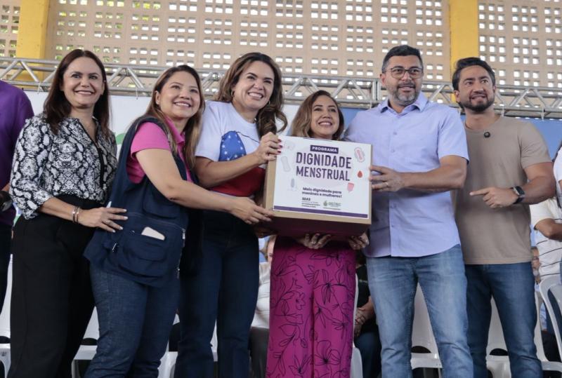 Dignidade Menstrual: Programa entrega mais de 82 mil absorventes para meninas e mulheres em 2025