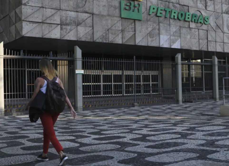 Petrobras confirma vazamento de fluido na Foz do Amazonas