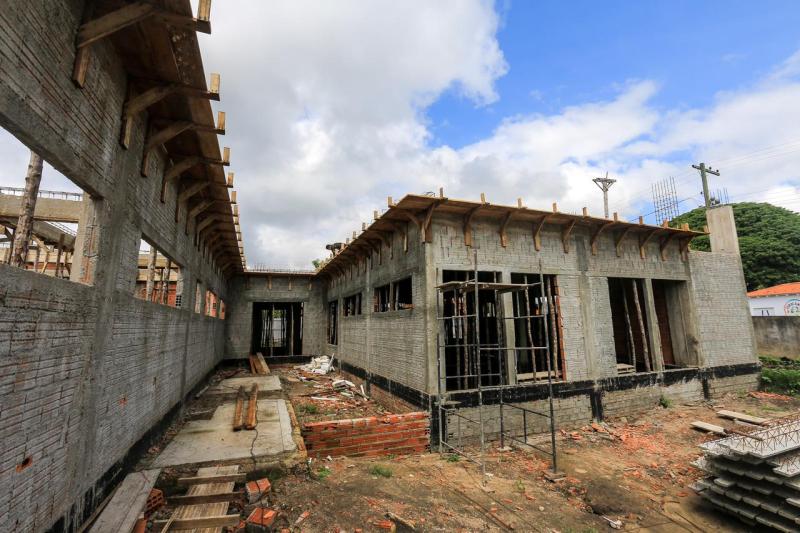 Prefeitura de Parintins avança na construção de UBS no Mocambo e no Caburi