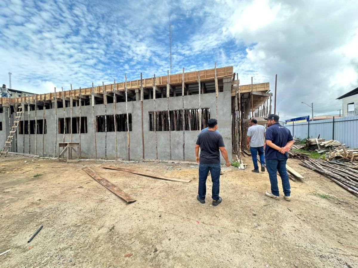 Obras da Central do SAMU em Parintins entram em fase estrutural