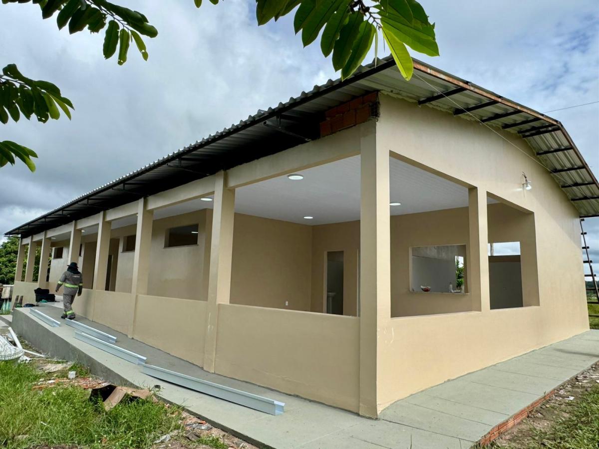 Obra da Escola Didel Castro no Zé Açu alcança 95% de execução