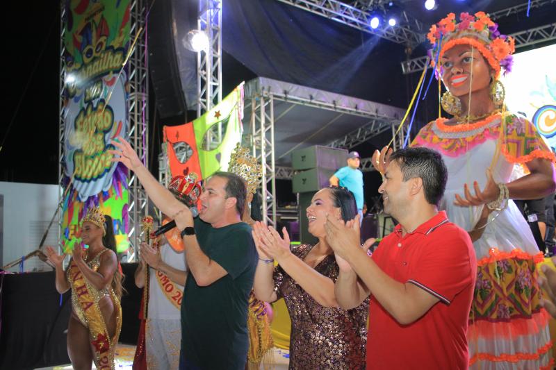 Chegada da Kamélia marca o início das festividades do Carnaval em Parintins