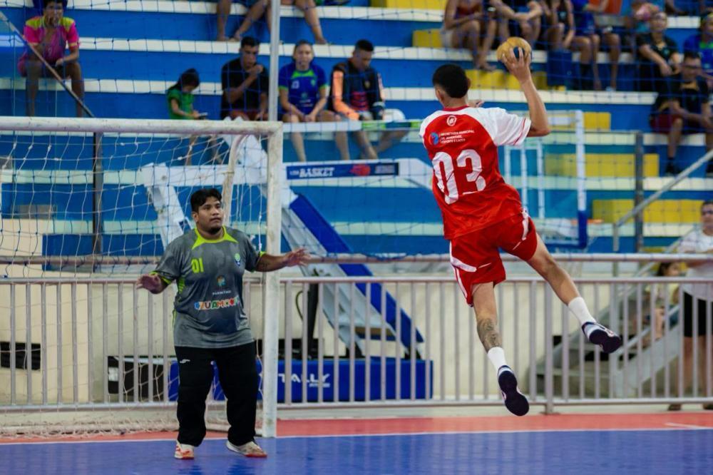 Prefeitura inicia I Copa de Handebol Euro 5x5 'Eu Amo Parintins'